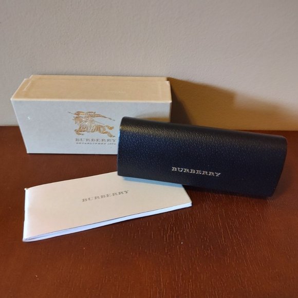 Beautiful Burberry Sunglasses - Picture 2 of 6